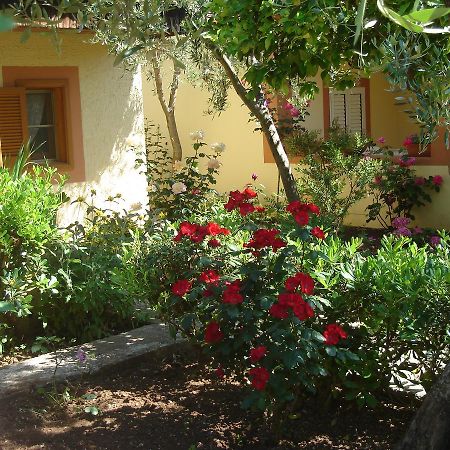 Residence Giardino Вьесте Экстерьер фото